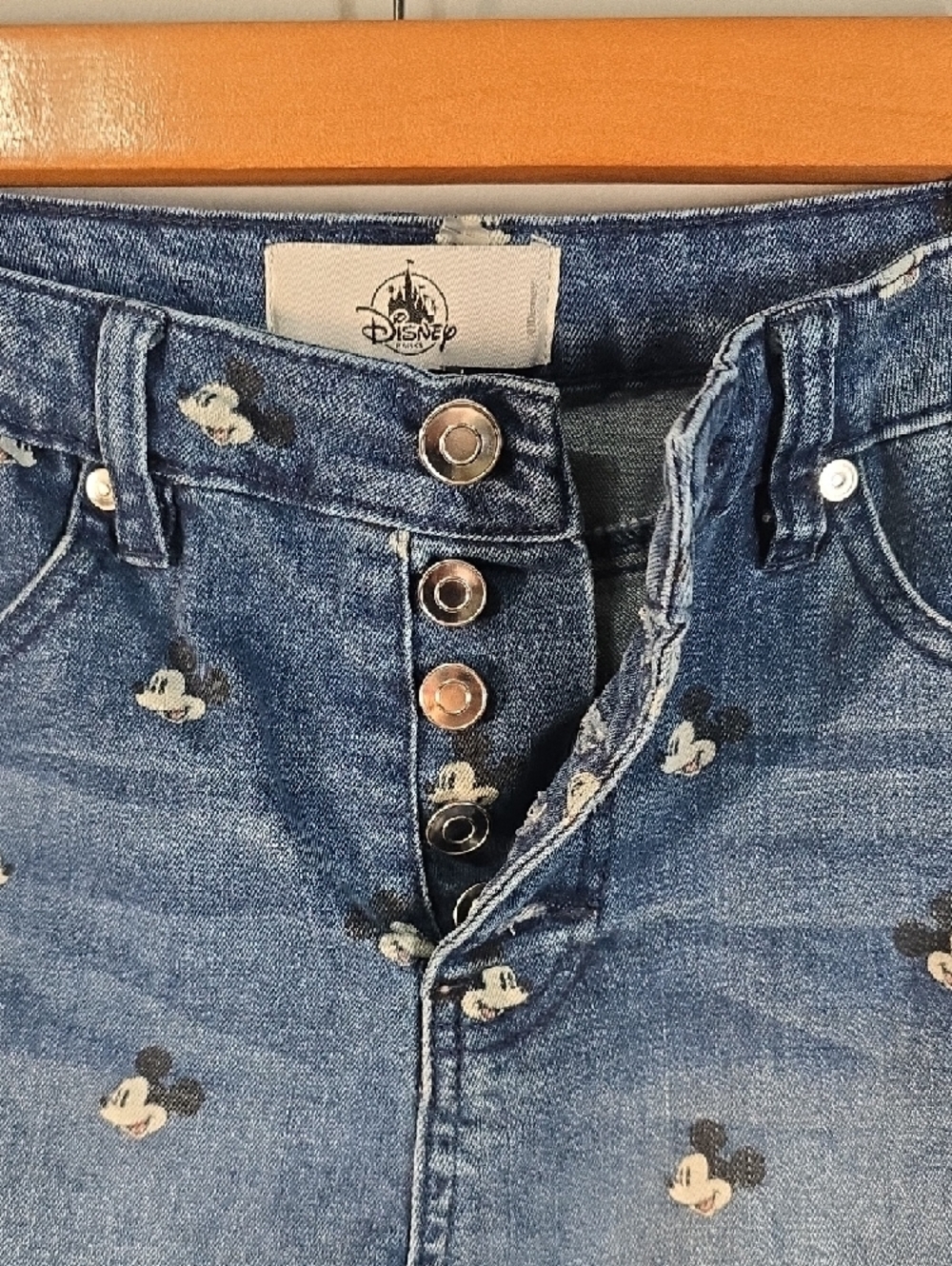 Disney Shorts Womens Size 7 Blue Mickey Print Button-fly Denim Cute - Picture 5 of 12